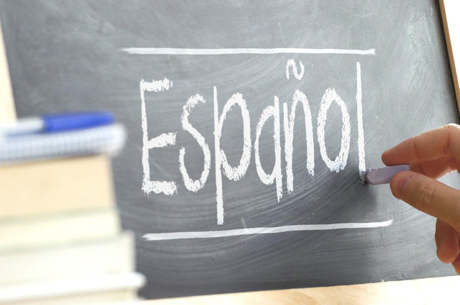 Espanol written on a chalkboard